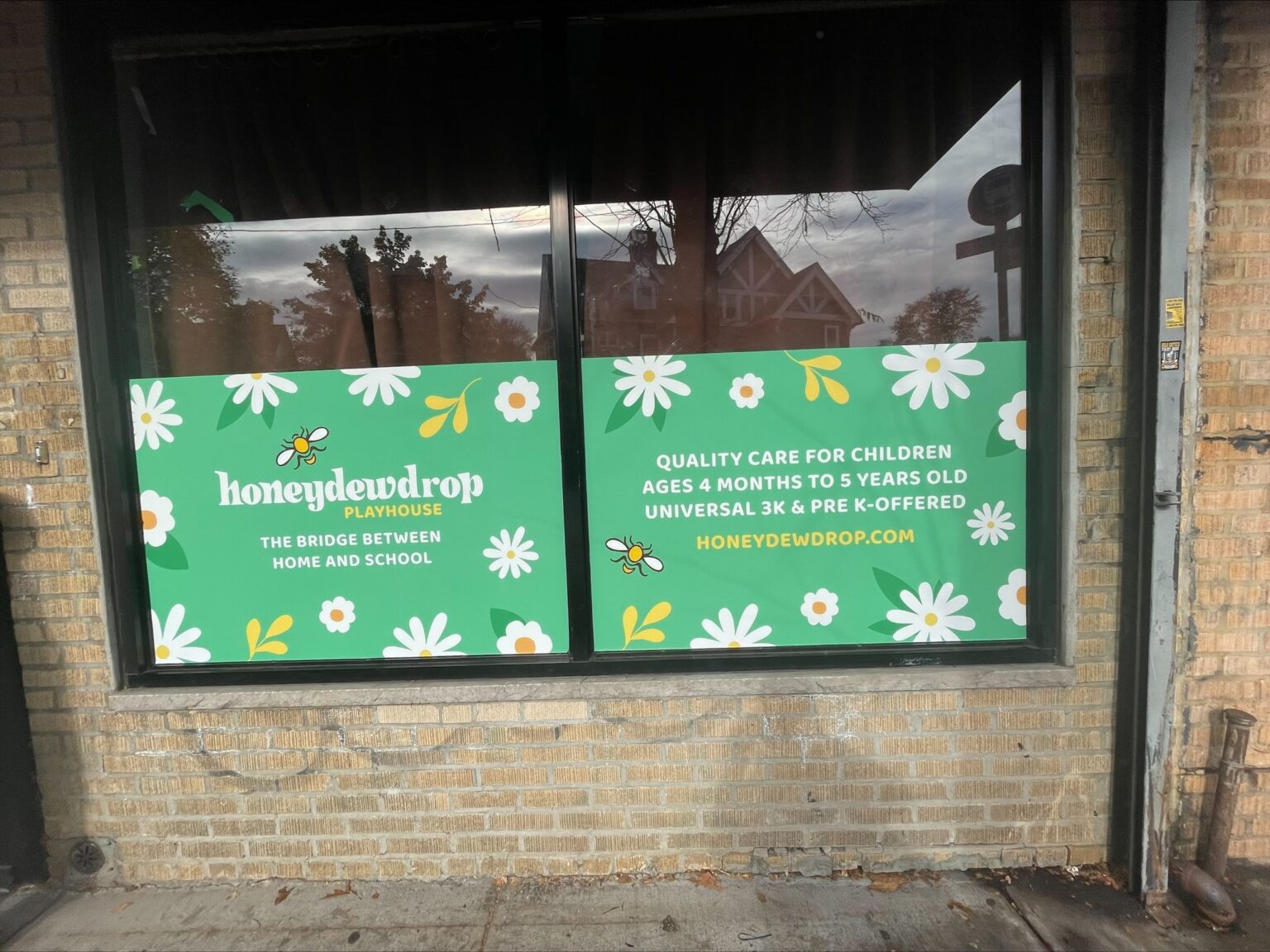 Tips On How To Get Attractive Window Wraps At Minimum Cost Pixel Wraps